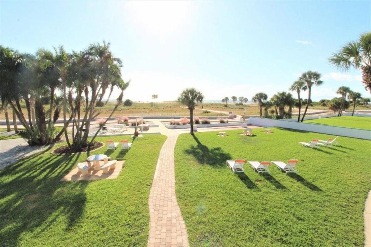فندق Tropic Terrace سانت بيتي بيتش المظهر الخارجي الصورة